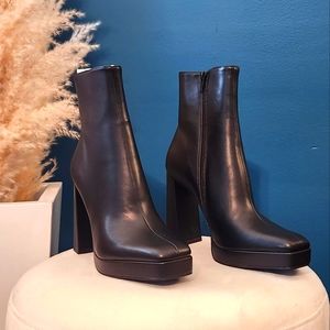 NWOT Steve Madden Felicity Ankle Boot - Black - Size 8.5